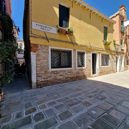 Veneziacentopercento Ca' Riello * Venice